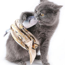 Load image into Gallery viewer, 1:1 Fish Toy for Cats
